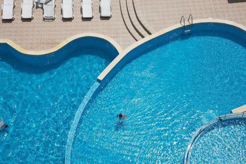 Hotel Yantra ซันนีบีช ภายนอก รูปภาพ