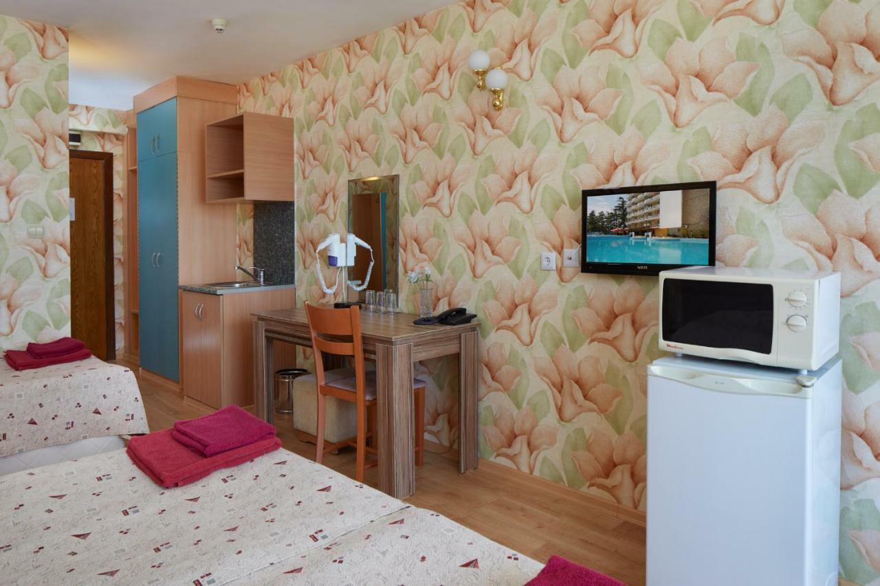 Hotel Yantra ซันนีบีช ภายนอก รูปภาพ