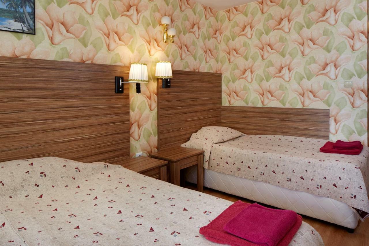 Hotel Yantra ซันนีบีช ภายนอก รูปภาพ